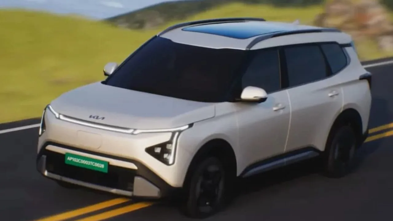 Kia की भारत में लॉन्च हुई सबसे सस्ती 7-सीटर इलेक्ट्रिक कार, जानें कीमत और बुकिंग की पूरी जानकारी