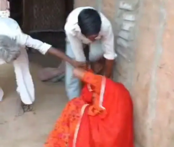 जोधपुर घरेलू हिंसा, पति द्वारा मारपीट, झंवर थाना मामला, महिला उत्पीड़न, वायरल वीडियो, राजस्थान क्राइम न्यूज, डोली क्षेत्र घटना