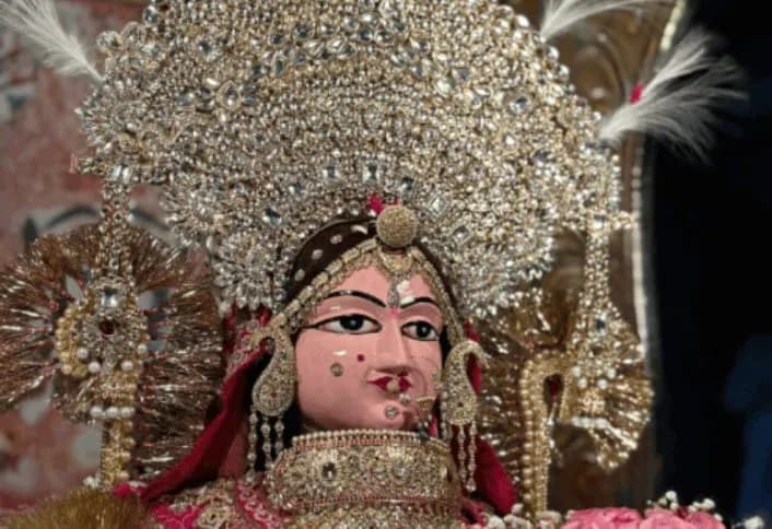 गवर माता शोभायात्रा ,जोधपुर खबर ,2 करोड़ का सोना ,गवर माता श्रृंगार ,कोमल राठी ,राजस्थान संस्कृति ,धार्मिक आयोजन ,शोभायात्रा 2026