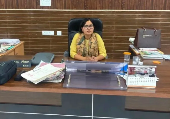 काजल मीना , एसडीएम रिश्वत मामला , राजस्थान एसीबी की कार्रवाई , आरएएस अधिकारी गिरफ्तार , करौली समाचार , भ्रष्टाचार मामला , 60000 की रिश्वत , वायरल इंटरव्यू , आईआईटी मंडी स्नातक , सरकारी भ्रष्टाचार