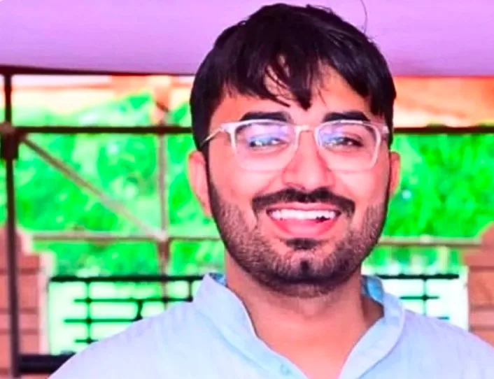 RAS Result 2024 ,दिनेश बिश्नोई टॉपर ,RPSC Result ,बाड़मेर खबर ,भलीसर गांव ,राजस्थान प्रतियोगी परीक्षा ,RAS Topper Story ,सरकारी नौकरी राजस्थान ,RPSC Merit List ,प्रेरणादायक सफलता कहानी