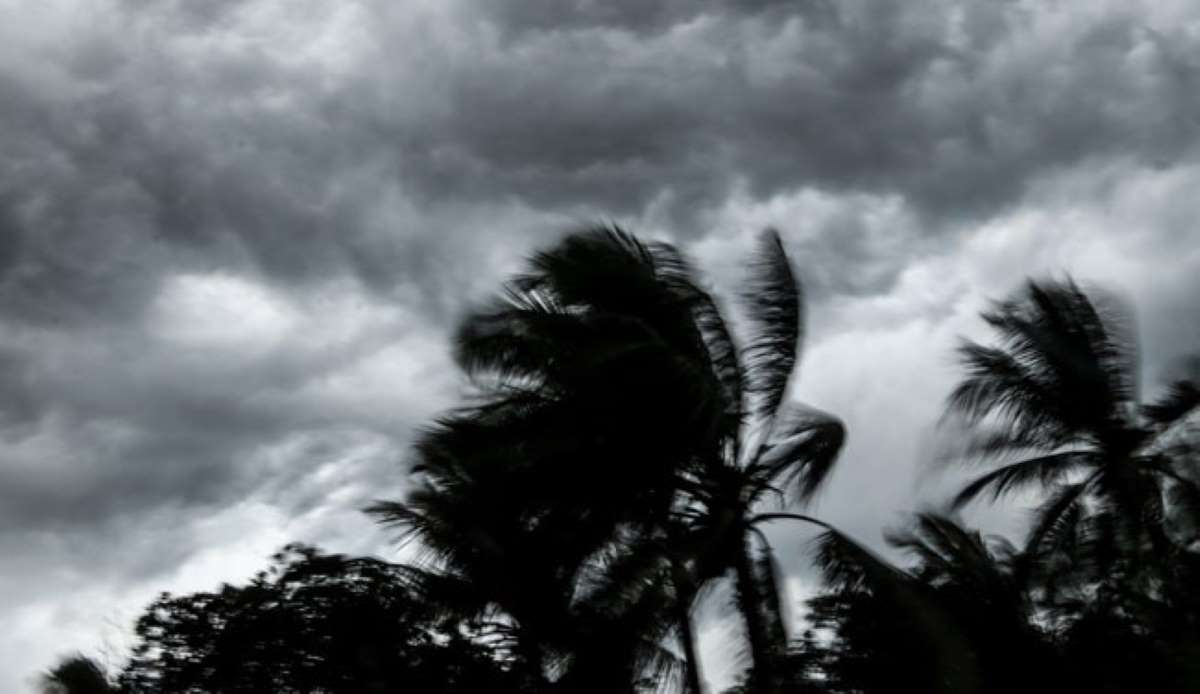 Cyclone Hamoon: हामून का कहर, मौसम विभाग ने कहा लैंडफॉल प्रक्रिया शुरू, ये 7 राज्य हाई अलर्ट पर