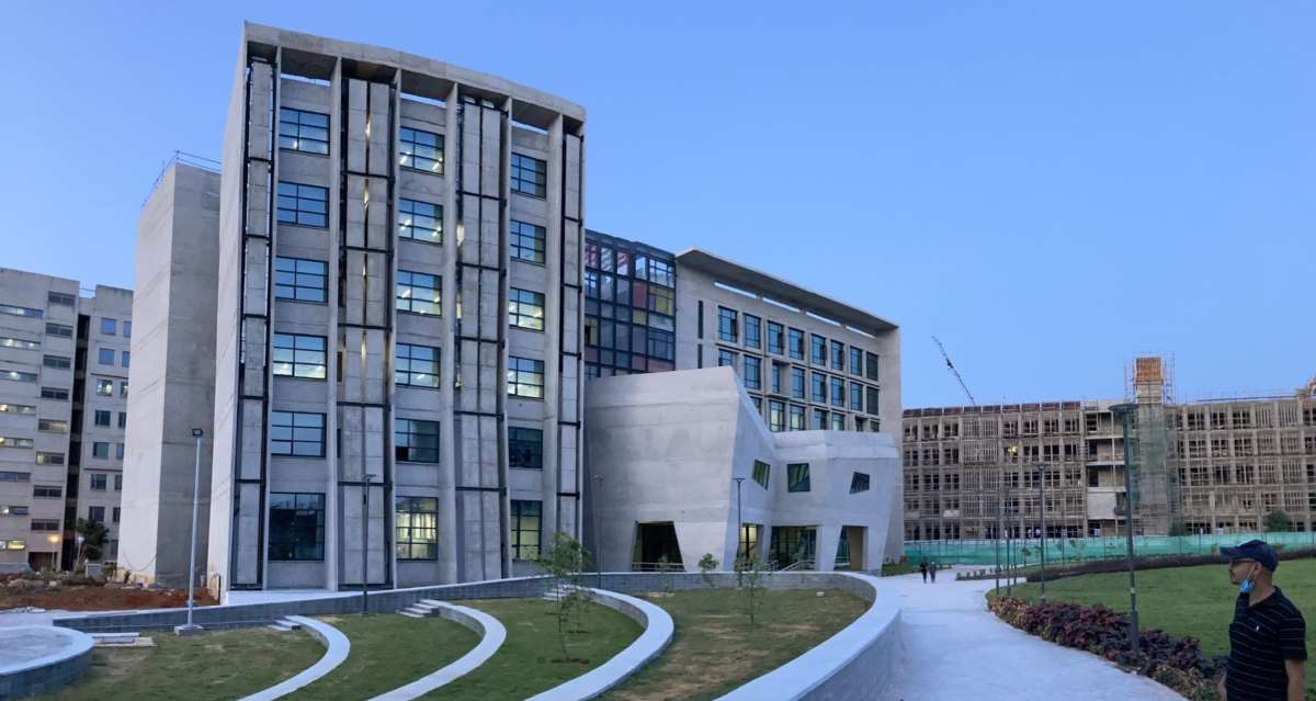 IIT बॉम्बे के बाद अब IIT हैदराबाद में 'शुद्ध शाकाहारी' सेक्शन और मेस पर हो रहा विचार, विवाद शुरू