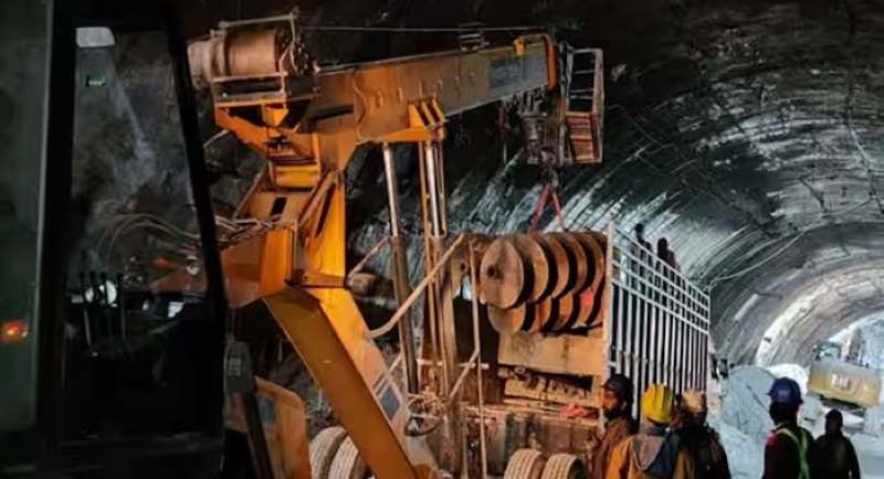 उत्तराखंड में सुरंग ढही, बचाव कार्य जारी, सीएम पुष्कर धामी ने गठित की विशेषज्ञ समिति