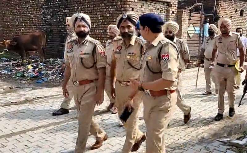 Punjab News: भारत-कनाडा विवाद के बीच पंजाब पुलिस ने खालिस्तानी अलगाववादी लखबीर सिंह के संबंधियों की