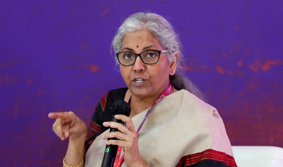 अमित शाह के बाद अब निर्मला सीतारमण ने तमिलनाडु सीएम के बेटे उदयनिधि स्टालिन के सनातन धर्म को उखाड़ फे