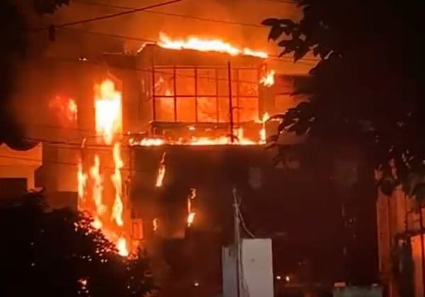 Uttar Pradesh: वाराणसी से तीन सितारा होटल में भयंकर आग, लाखों का नुकसान